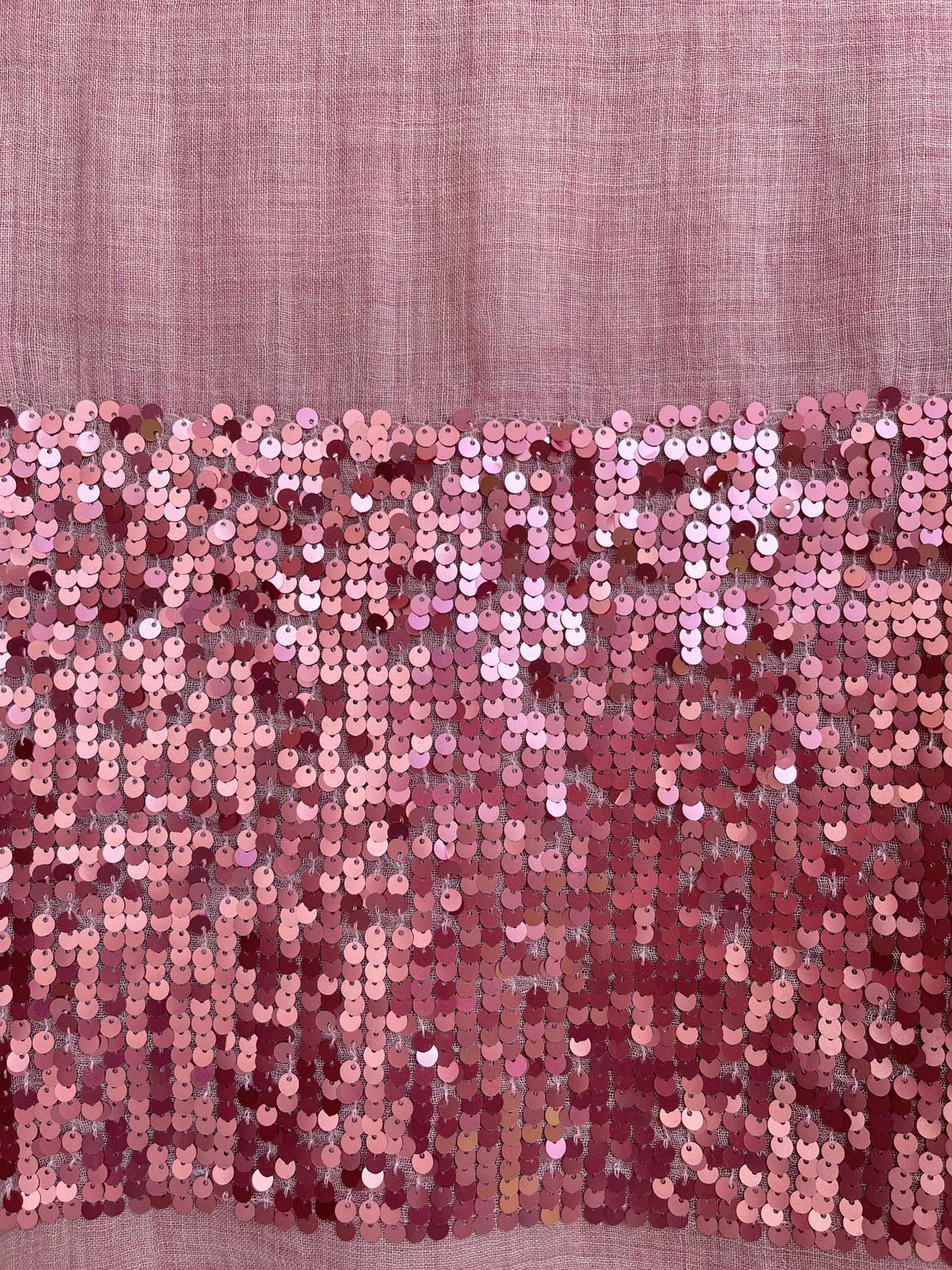 Sequence border stole