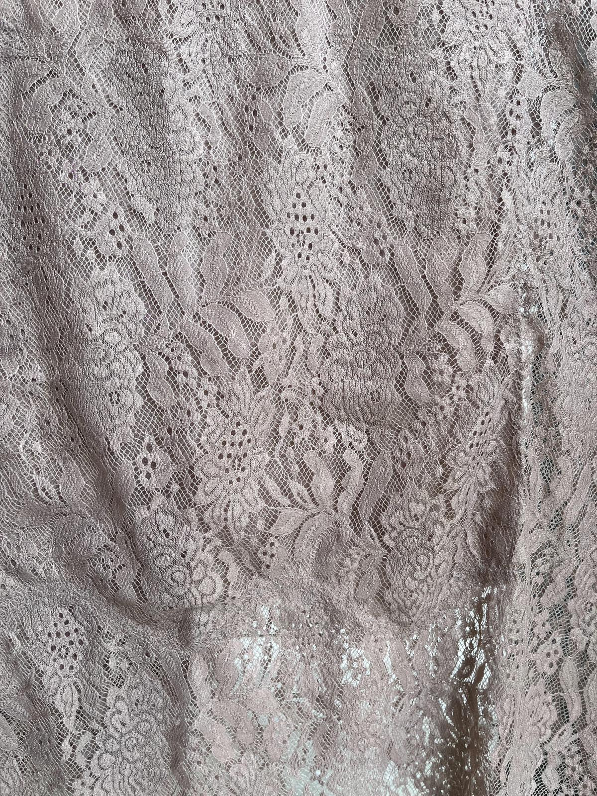 Lace jaal stole