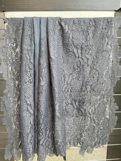 Lace jaal stole